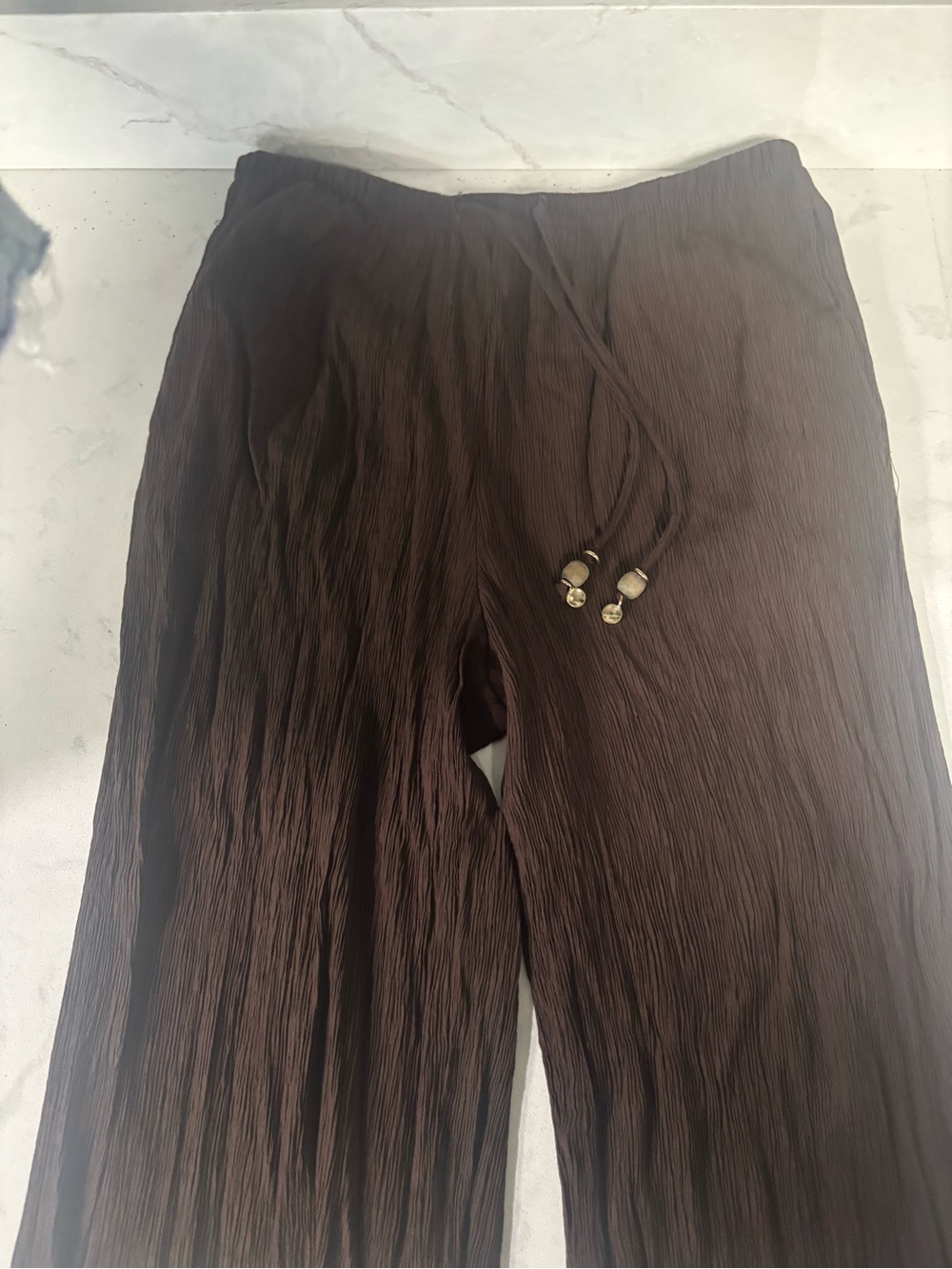 Zara women’s Dark Brown Crinkle Drawstring pants
